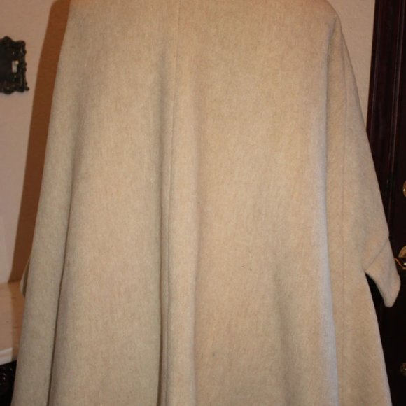 Vtg Fawn Beige Swing Cape Coat with scarf fringe Wool 1960s Retro 00ak Beautiful - Picture 4 of 6